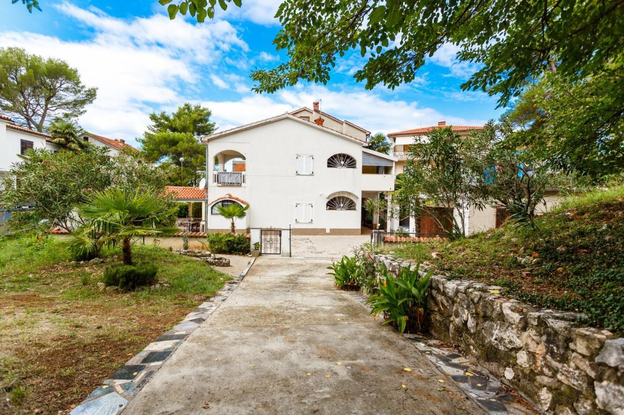 Apartmani Mili Malinska Dış mekan fotoğraf