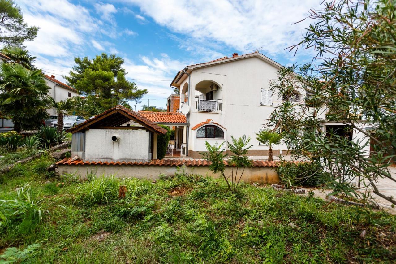 Apartmani Mili Malinska Dış mekan fotoğraf