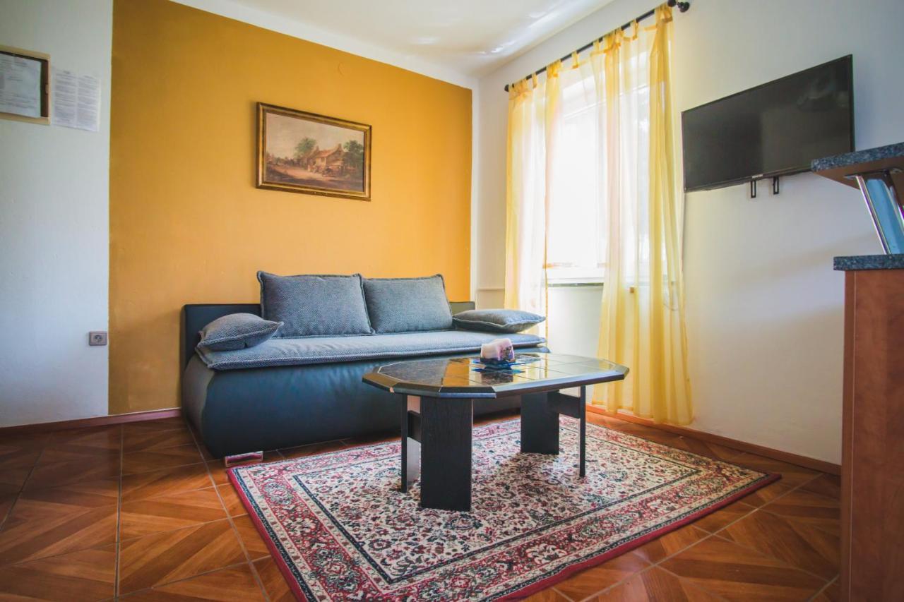 Apartmani Mili Malinska Dış mekan fotoğraf